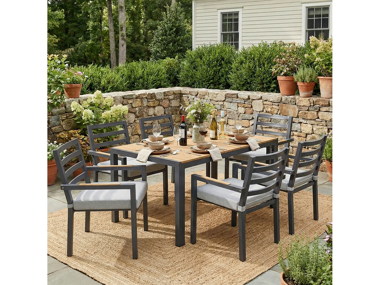 Ensemble de salle à manger de jardin pour 6 places - 1 table et 6 chaises - Fer galvanisé, plateau en composite bois-plastique - Gris