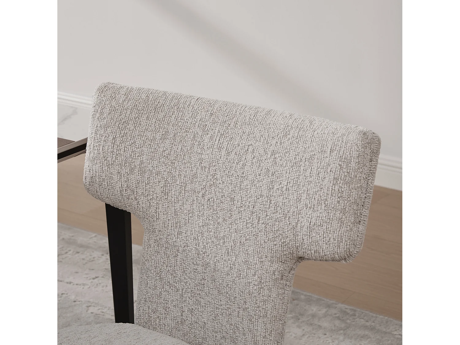 Lot de 2 chaises en chenille avec pieds en hévéa - Beige