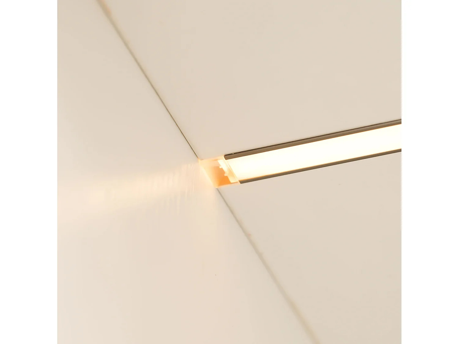Hoek-LED-vitrine, 62x35x160 cm, wit glas met 2 deuren