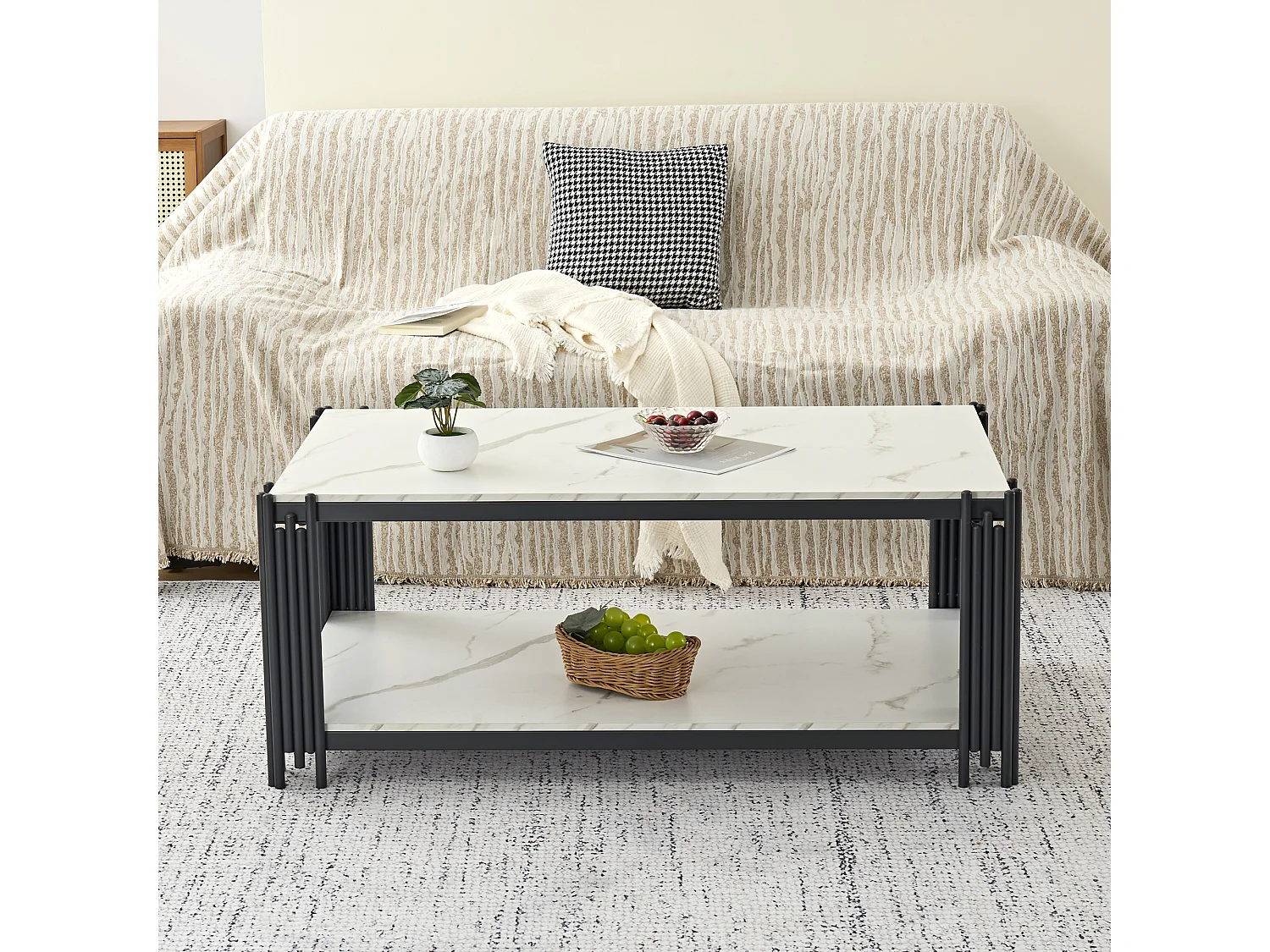 Table basse effet marbre avec pieds en métal - blanc et noir