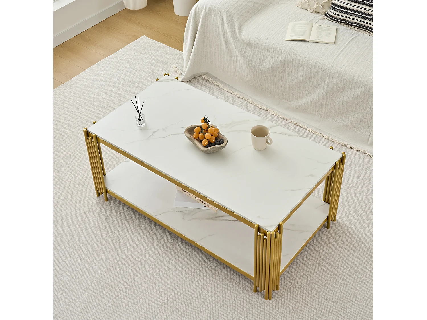 Salontafel met marmerlook en metalen poten - wit en goud