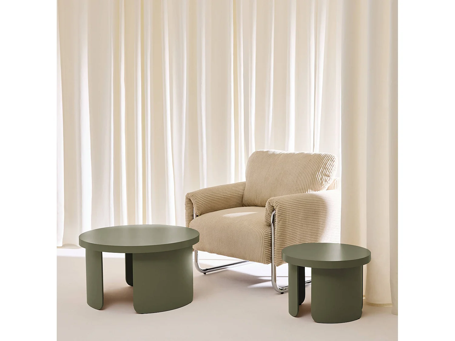 Set de 2 tables basses gigognes rondes kaki - Luma
