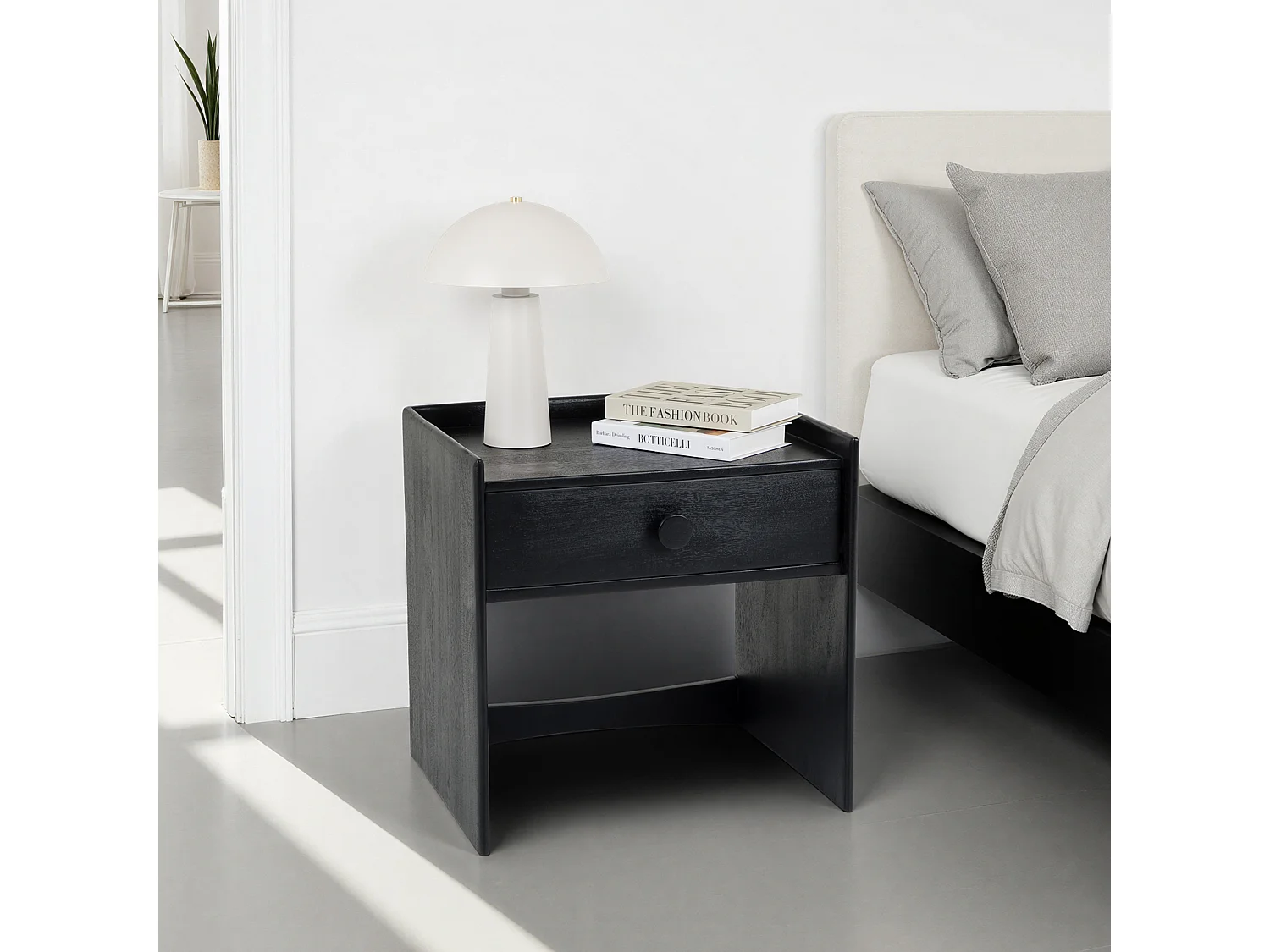 Table de Chevet TURU, 1 Tiroir en Bois Massif Noir, Design Élégant, Petite Table de Nuit en Hauteur pour Rangement Pratique