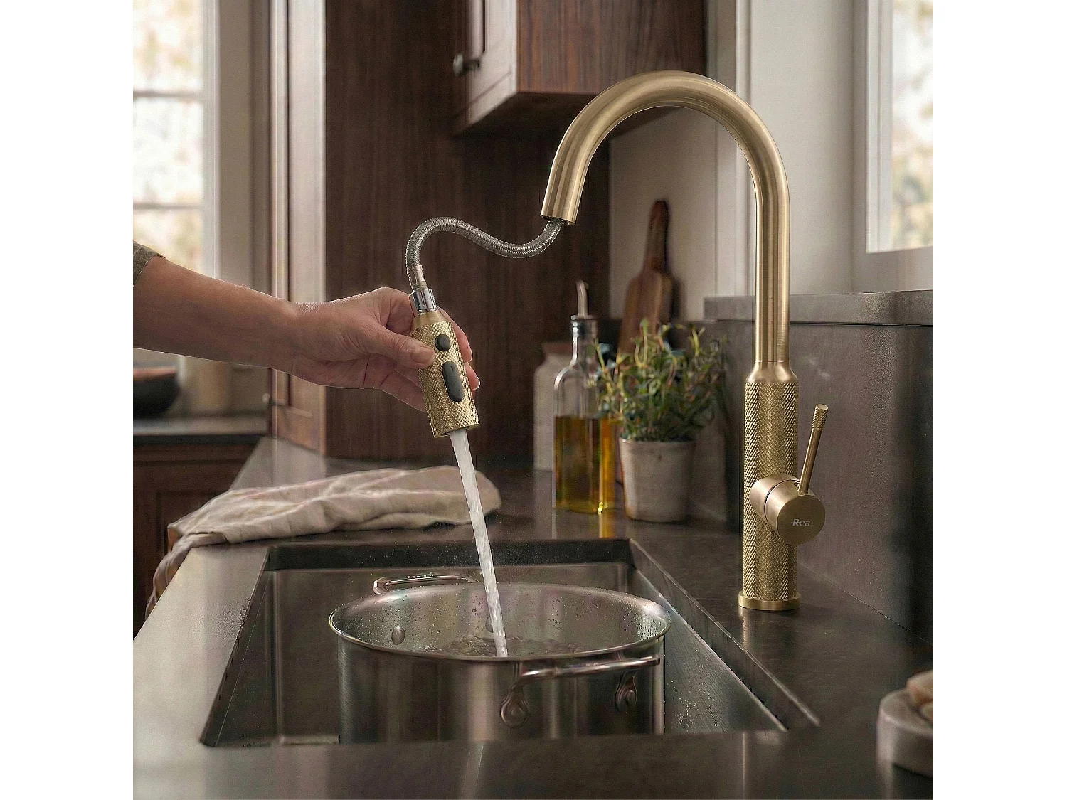 Rubinetto Da Cucina Rea Master Brush Gold
