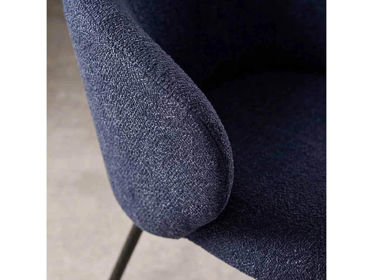Chaise avec accoudoirs ronds en tissu bleu et pieds en métal Cléa (lot de 2)