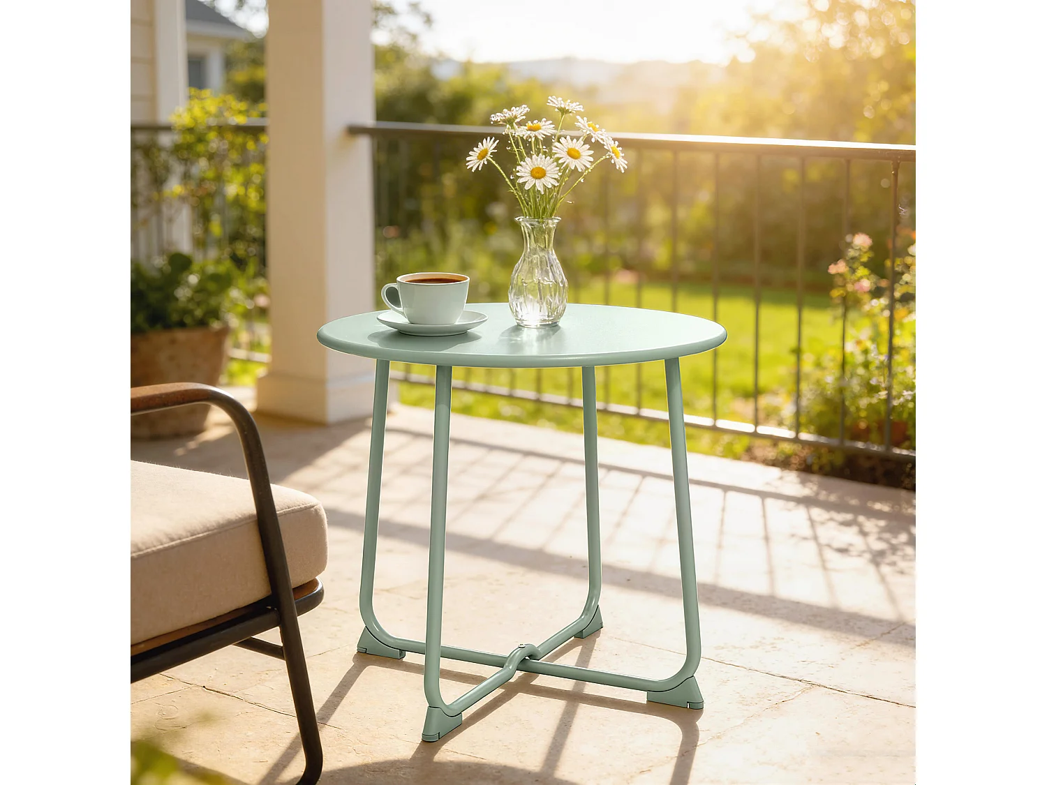 Table basse de jardin compacte dia.50 x H.45 cm métal vert d'eau