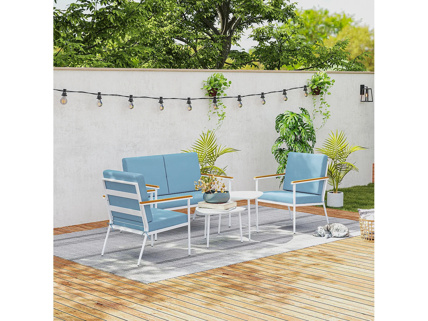 Salon de jardin 4 personnes 5 pièces 2 tables basses gigognes acier blanc accoudoirs effet bois coussins bleu