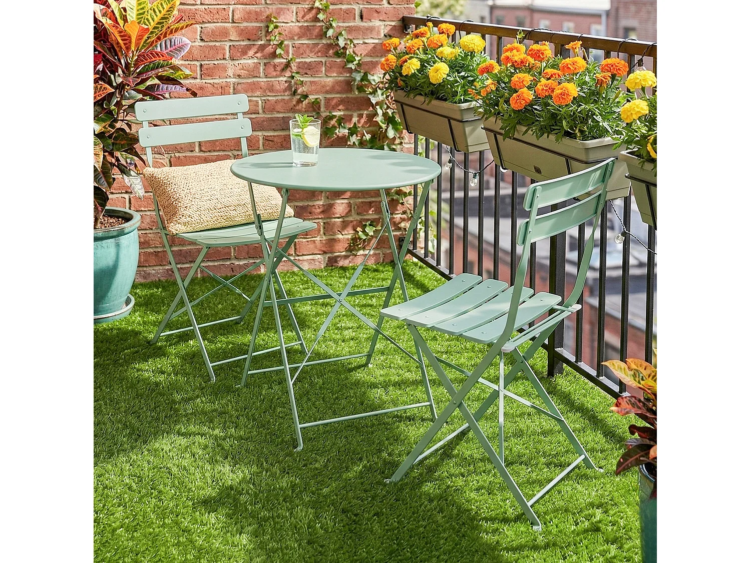 Salon de jardin bistro pliable 3 pcs table ronde métal thermolaqué vert d'eau