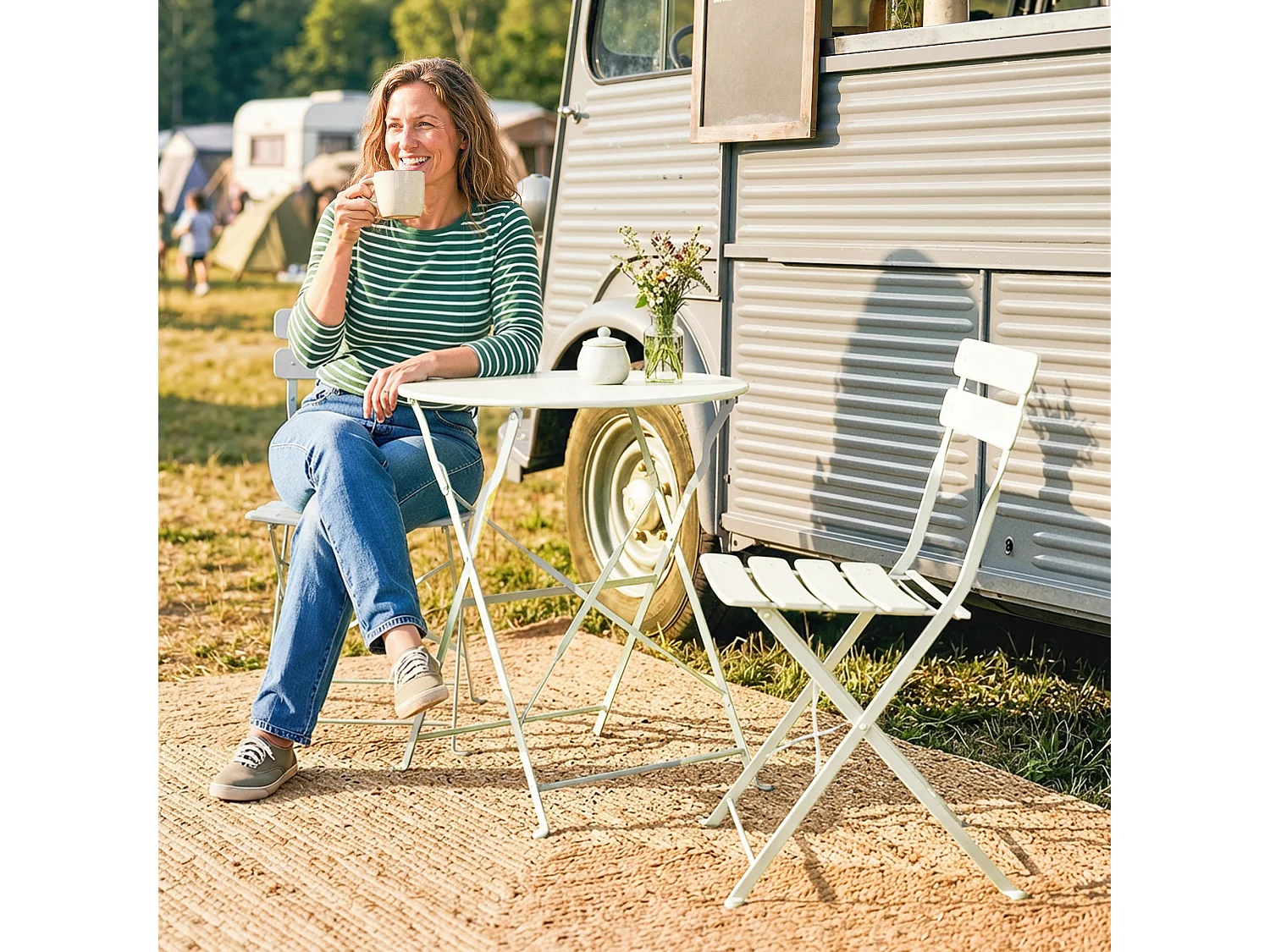 Salon de jardin bistro pliable 3 pcs table ronde métal thermolaqué crème