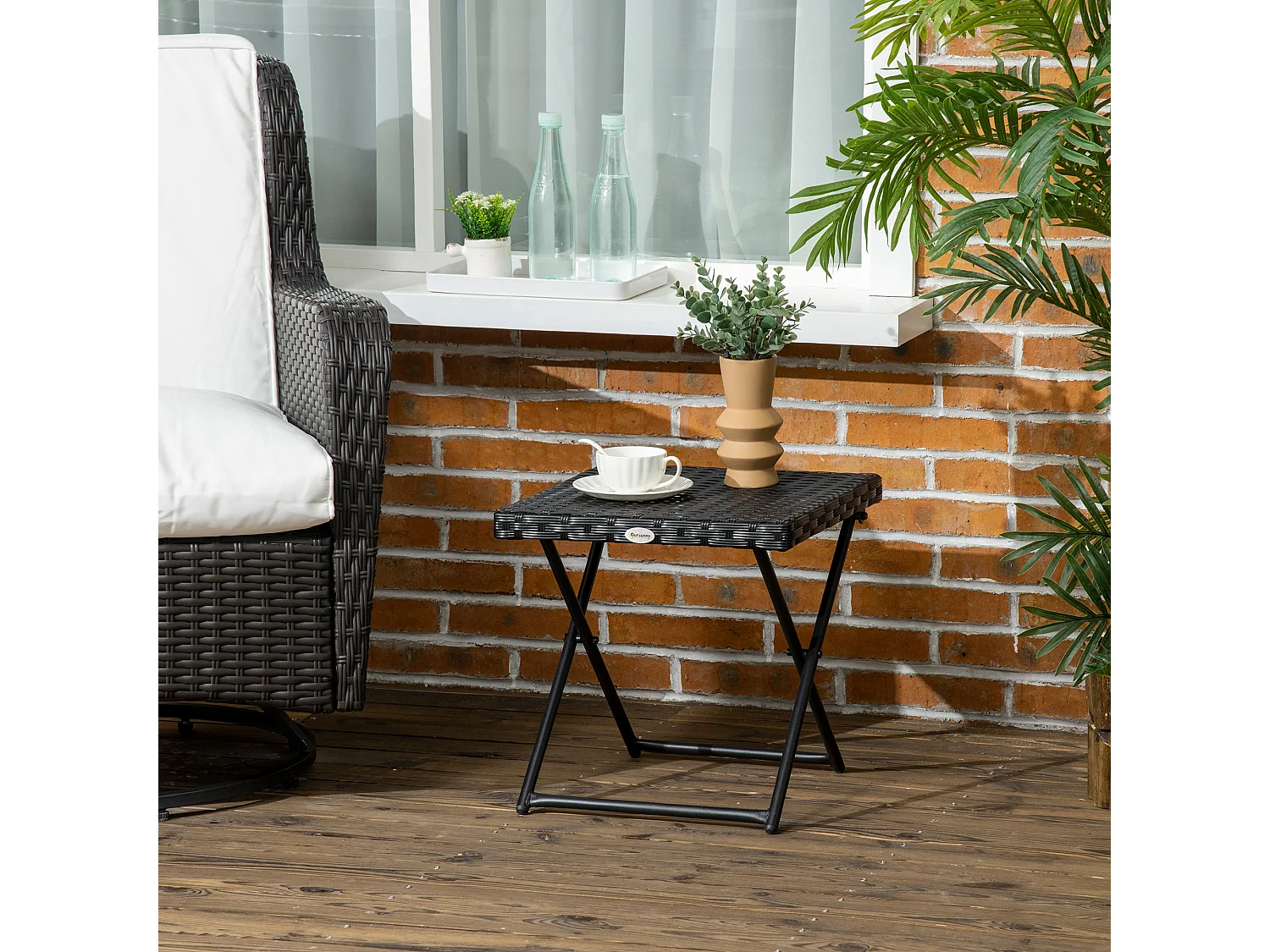 Table basse pliable de jardin style cosy chic dim. 40L x 40l x 40H cm métal époxy résine tressée imitation rotin noir