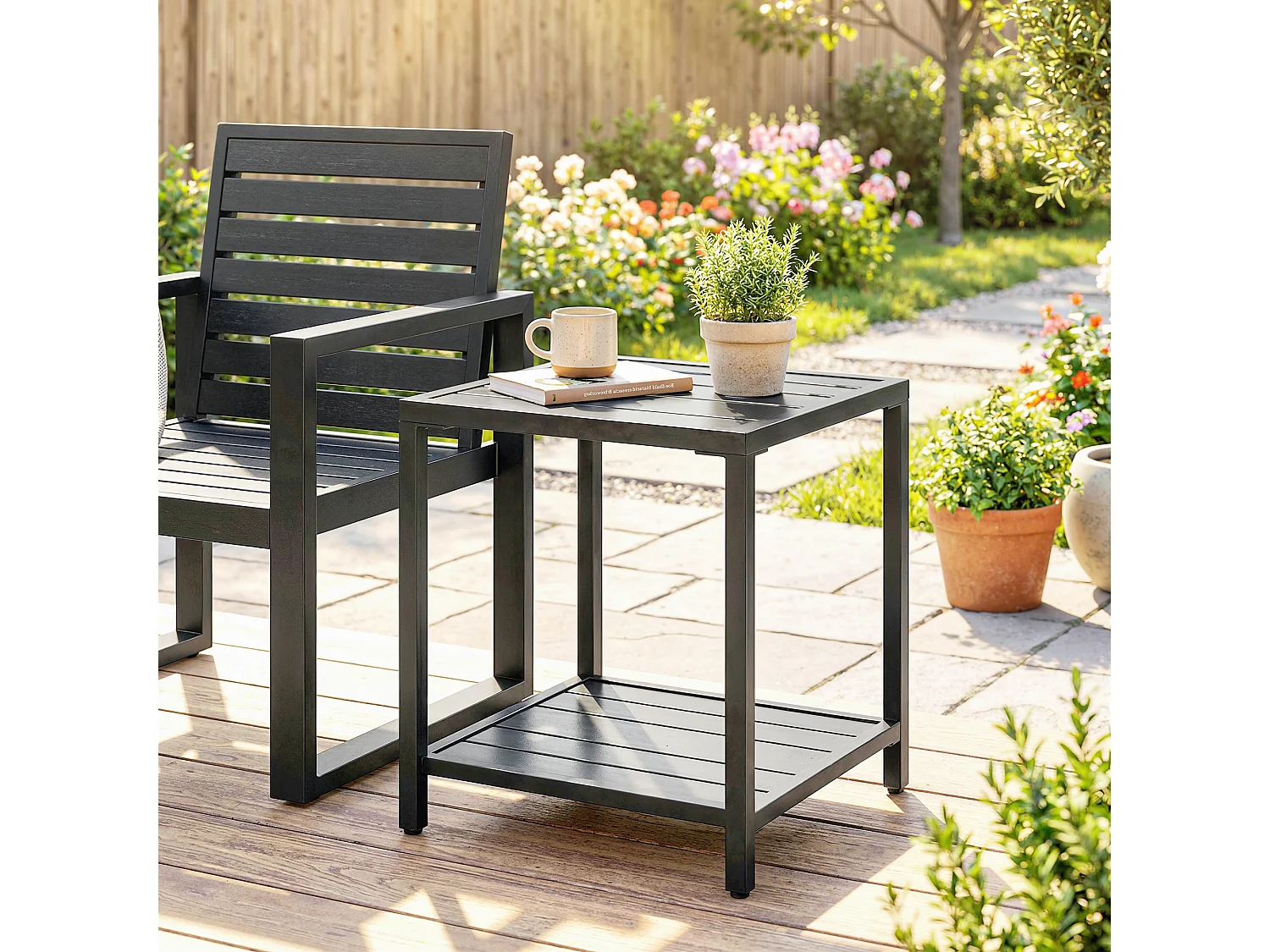 Table basse de jardin table d'appoint avec étagère métal noir