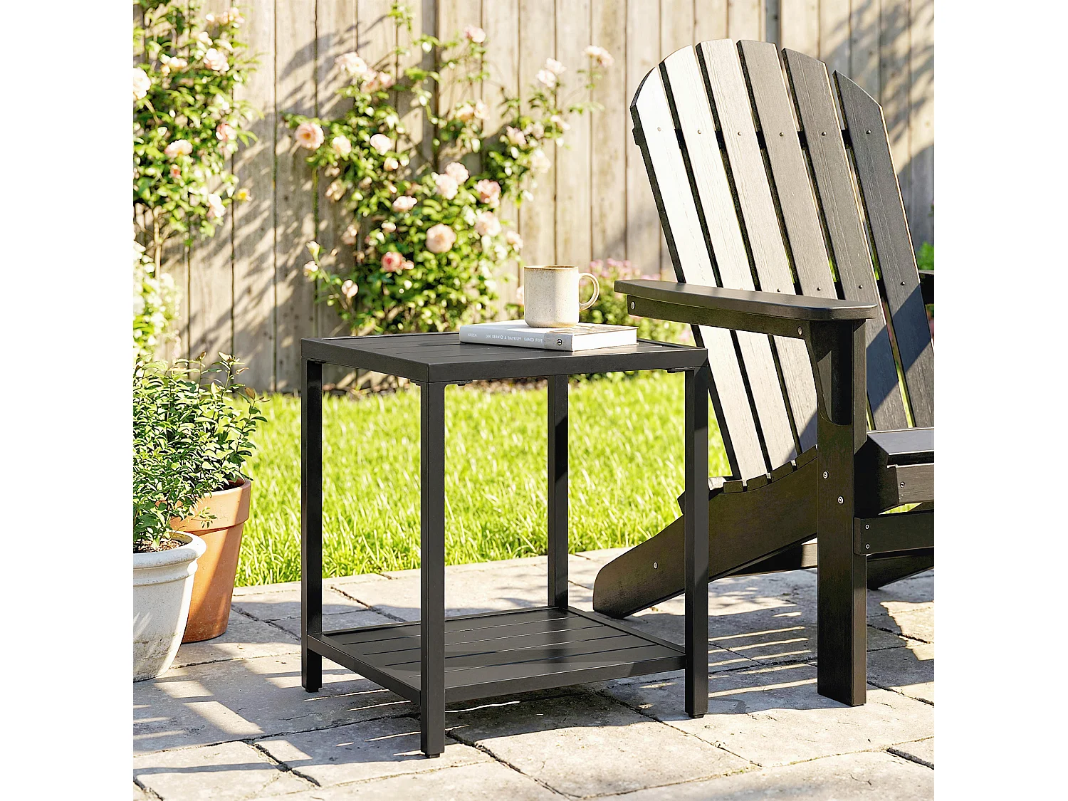 Table basse de jardin table d'appoint avec étagère métal noir