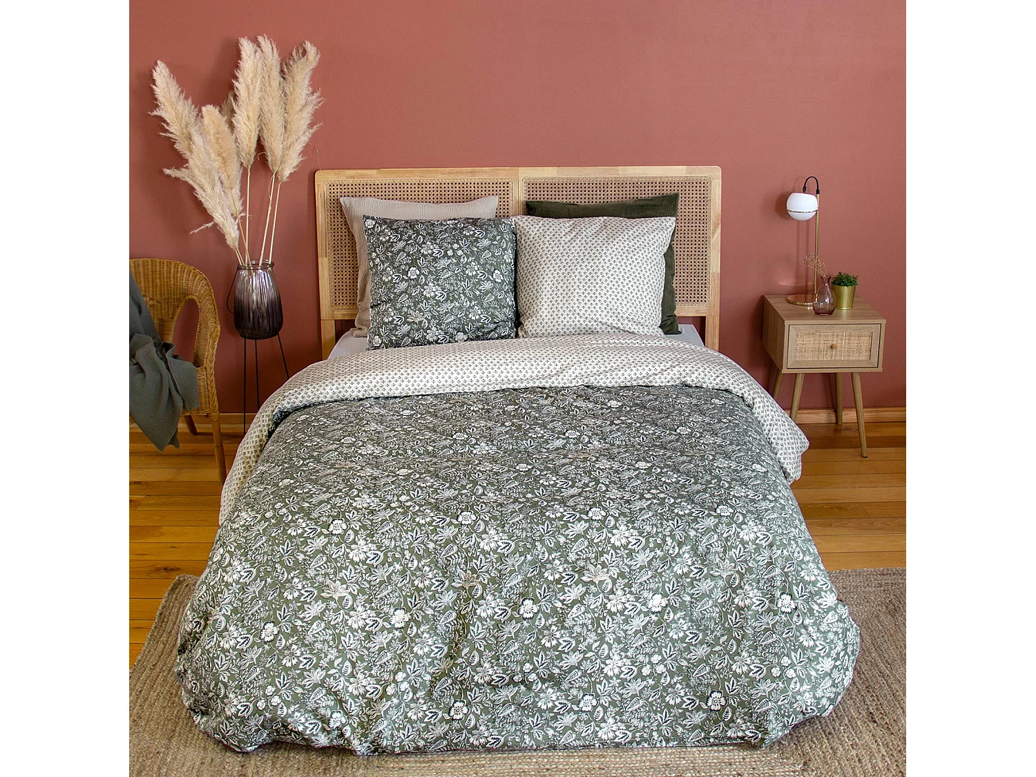 Ropa de cama de algodón y lyocell con estampado floral verde, 2 plazas