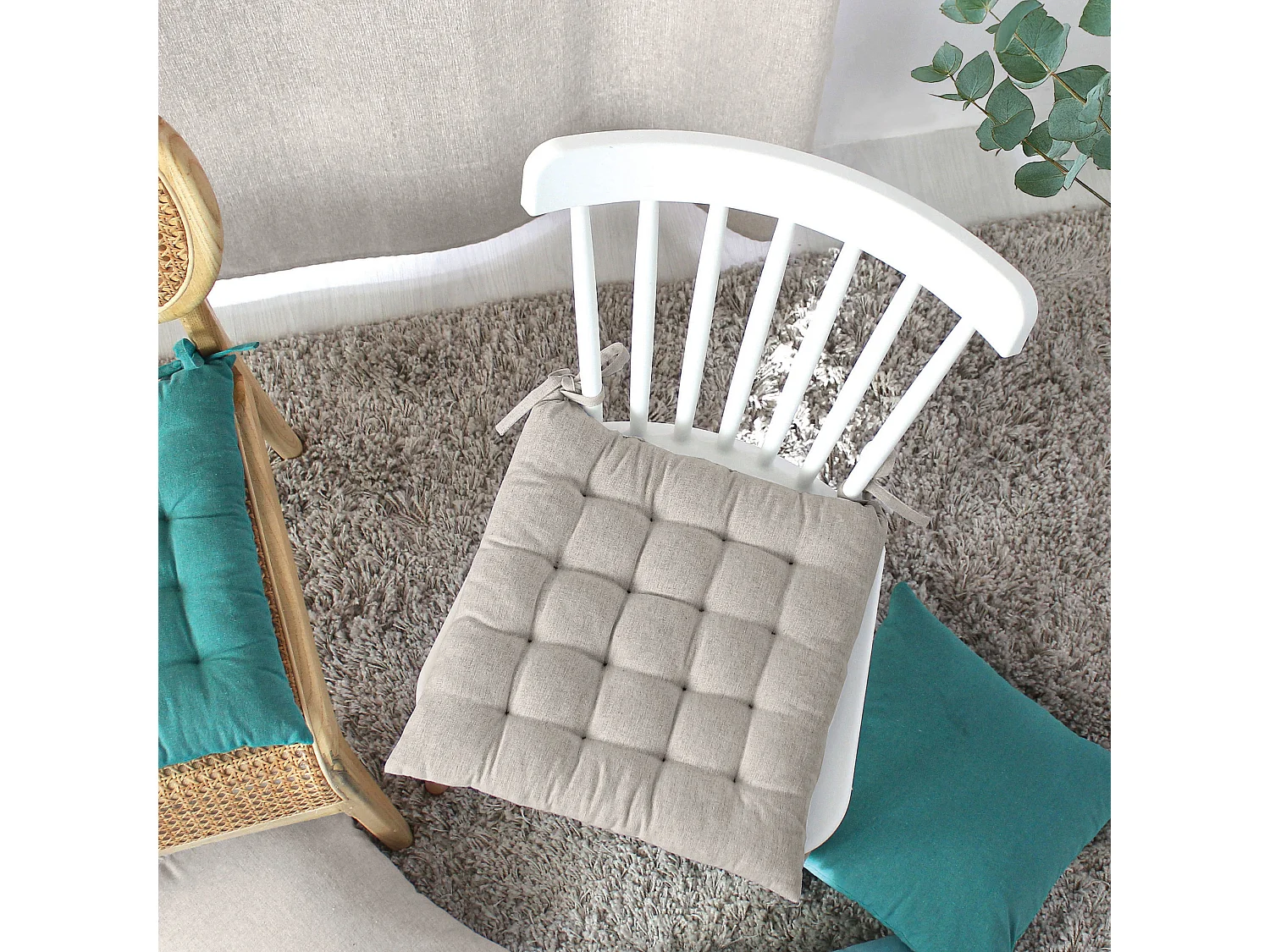 4 galettes de chaises carrées, 38x38cm, avec nouettes, lin, coton chambray, Collection Cambria, CMADECO