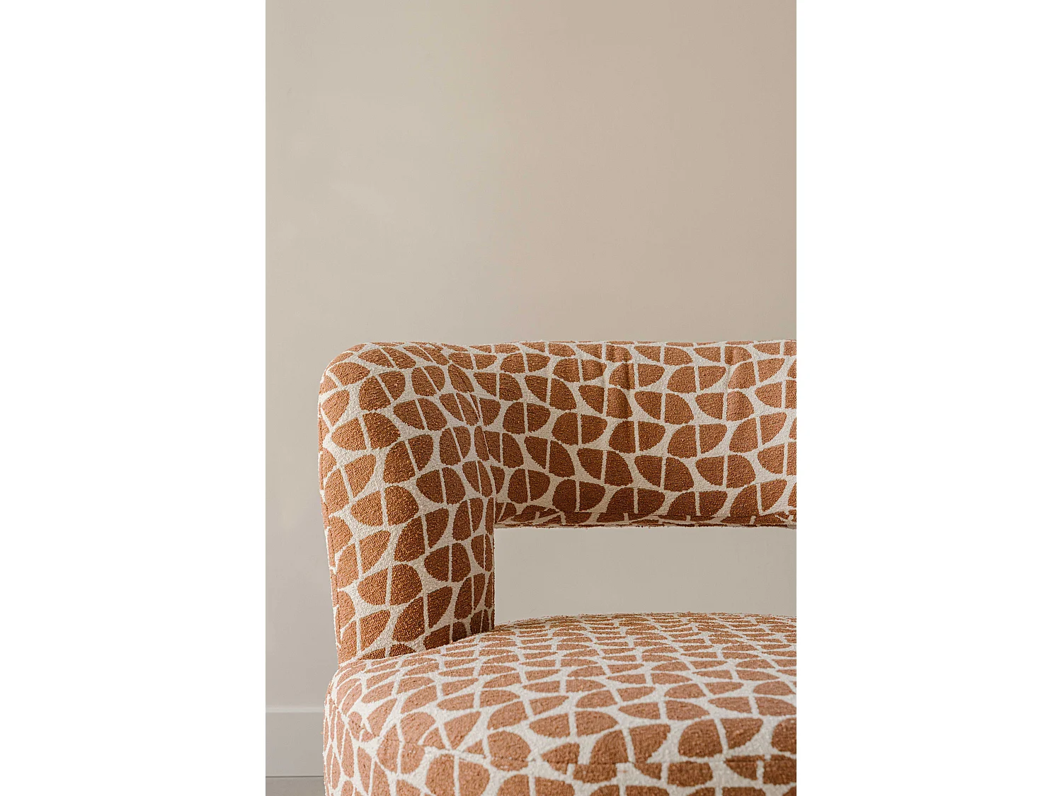 Fauteuil Bloom - terracotta/beige - gewatteerde fauteuil - Indore Home