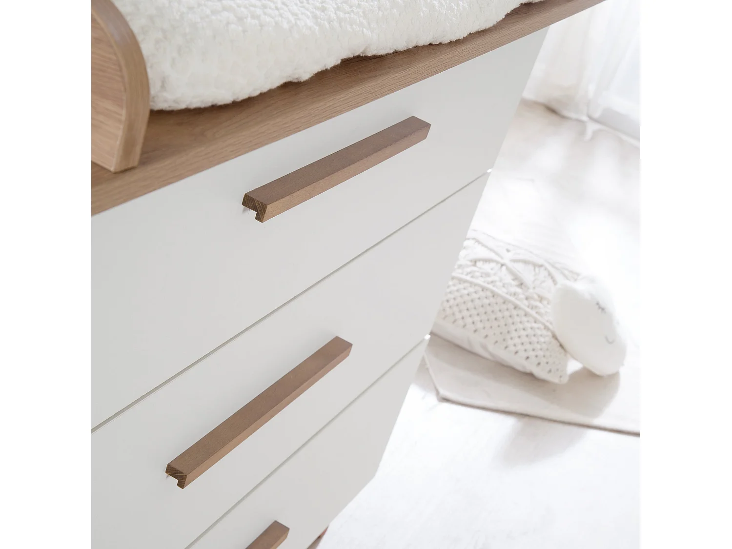 ROBA Chambre Bébé Ole – Lit Bébé/Enfant 70×140, Armoire & Commode À Langer – Blanc / Décor Chêne