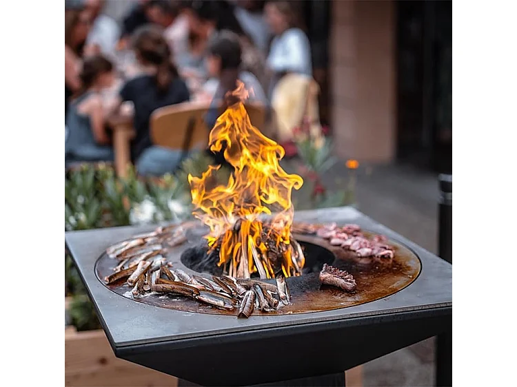 Foyer de jardin, barbecue avec trou pour wok et housse de protection - G2 Graphite