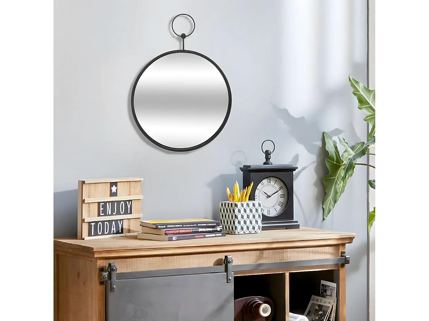 Miroir mural en Métal forme gousset D 30 cm