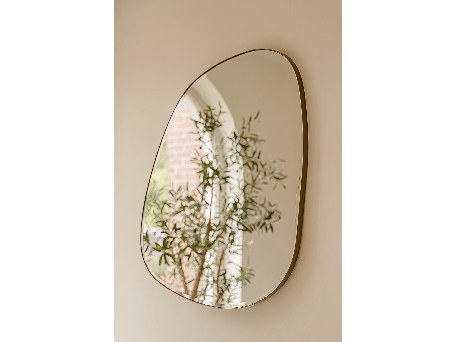Miroir organique 80 cm - Bronze - Miroir mural à bord facetté - Indore Home