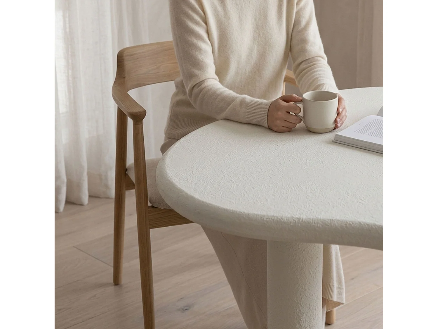 Table à manger forme nuage asymétrique L180cm VALDO Blanc minéral texturé