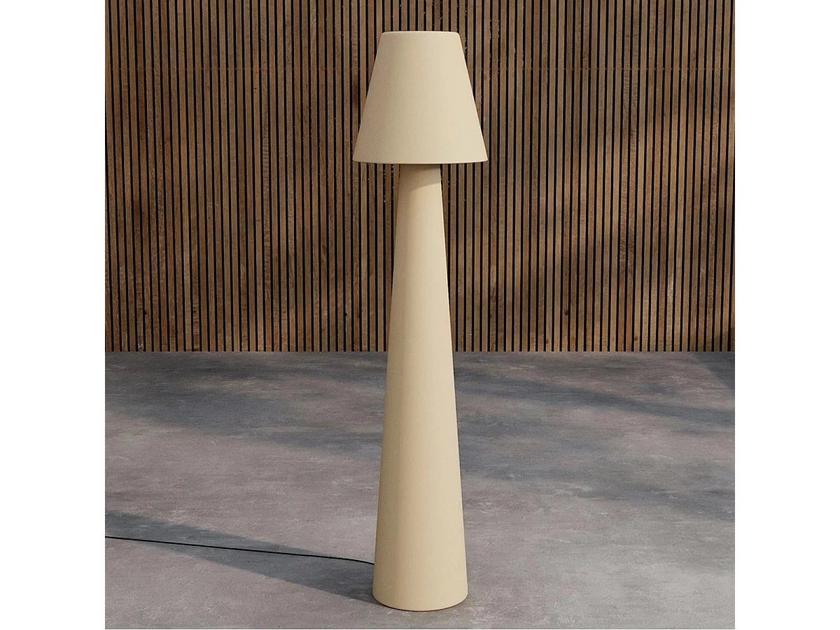 Stratford lampe beige.
