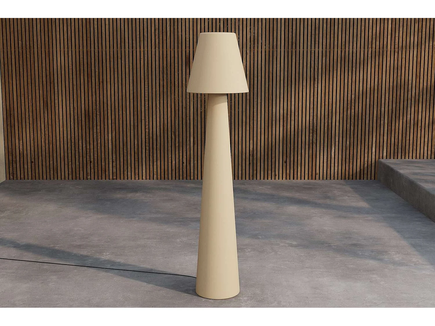Stratford lampe beige.