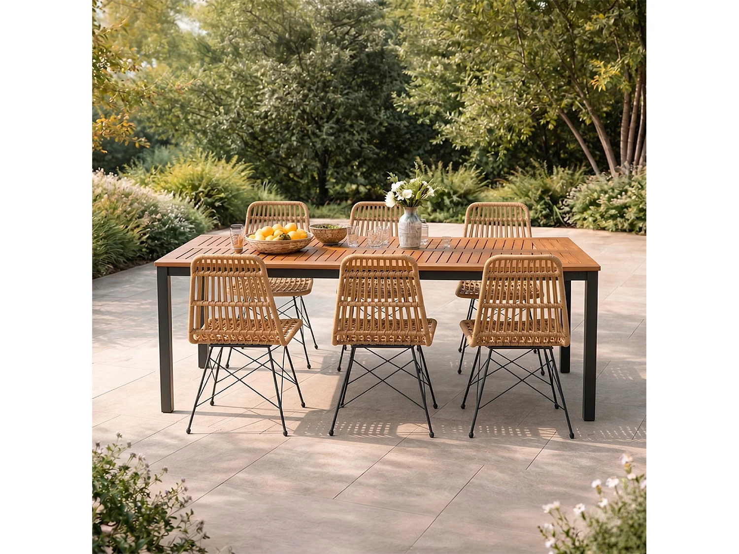 Salon de jardin 6 places avec table en bois naturel et chaises en résine tressée BAGO