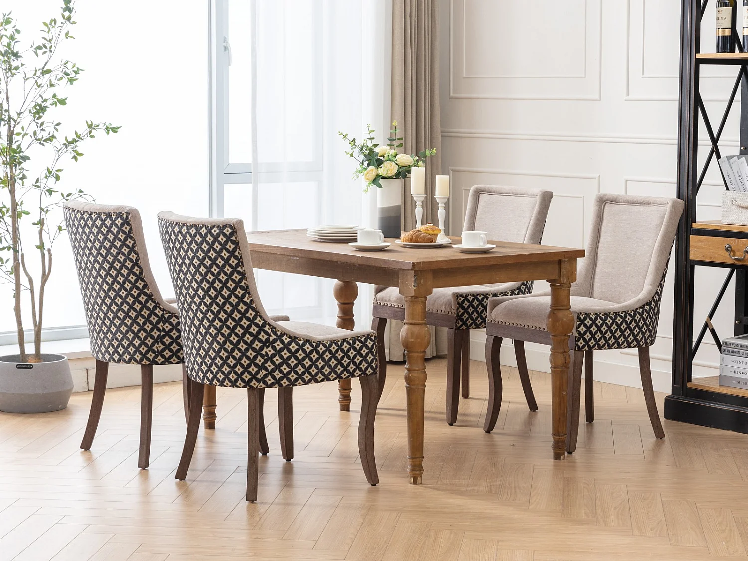 Bewley Set of 4 Dining Chairs Upholstered in Linen with Oak Wood Legs