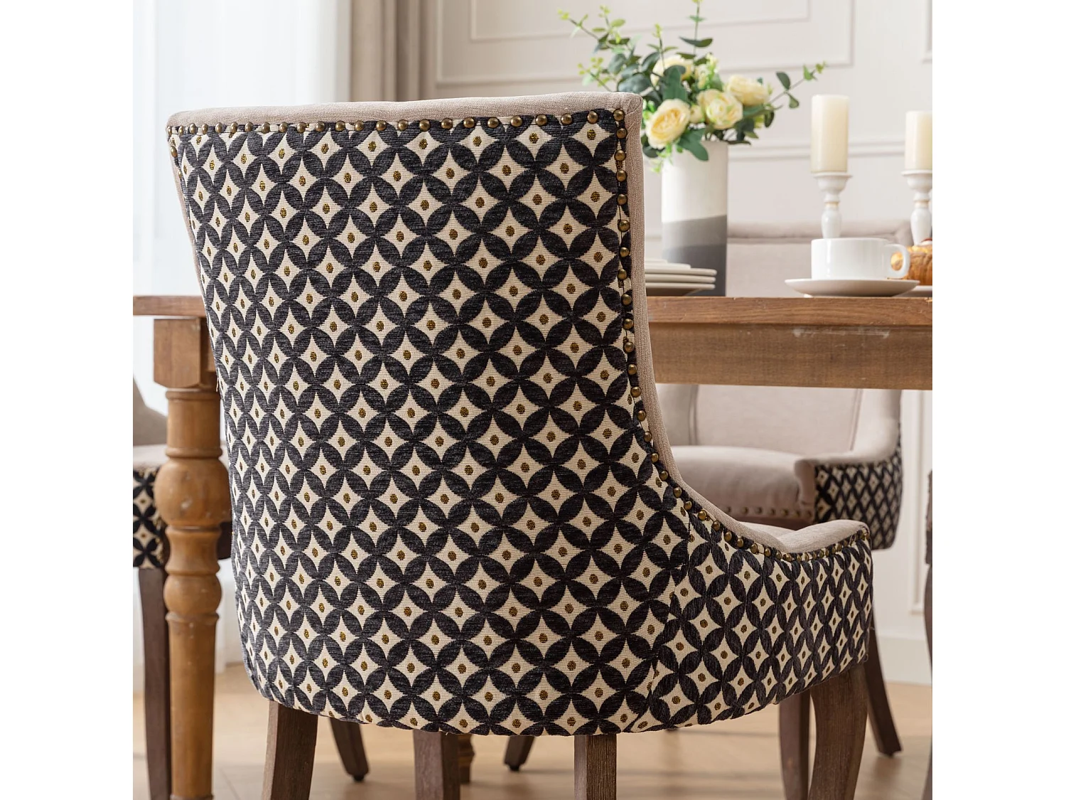 Bewley Set of 4 Dining Chairs Upholstered in Linen with Oak Wood Legs