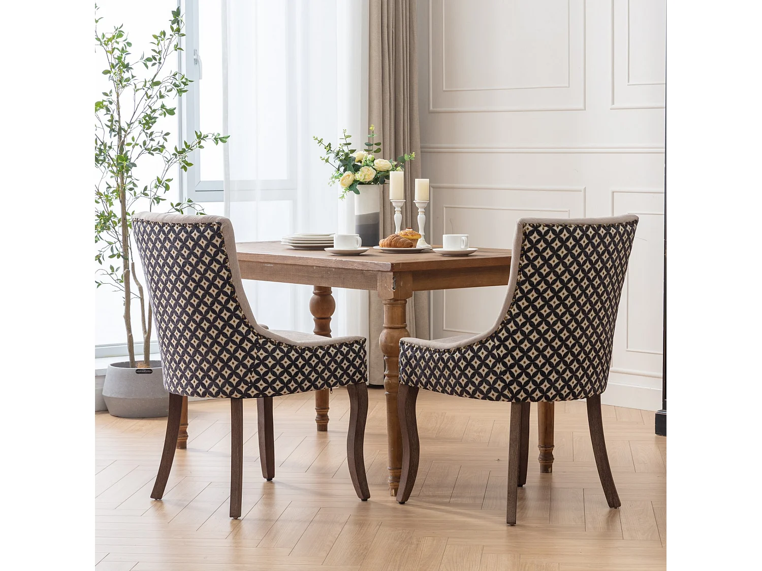 Bewley Set of 2 Dining Chairs Upholstered in Linen with Oak Wood Legs