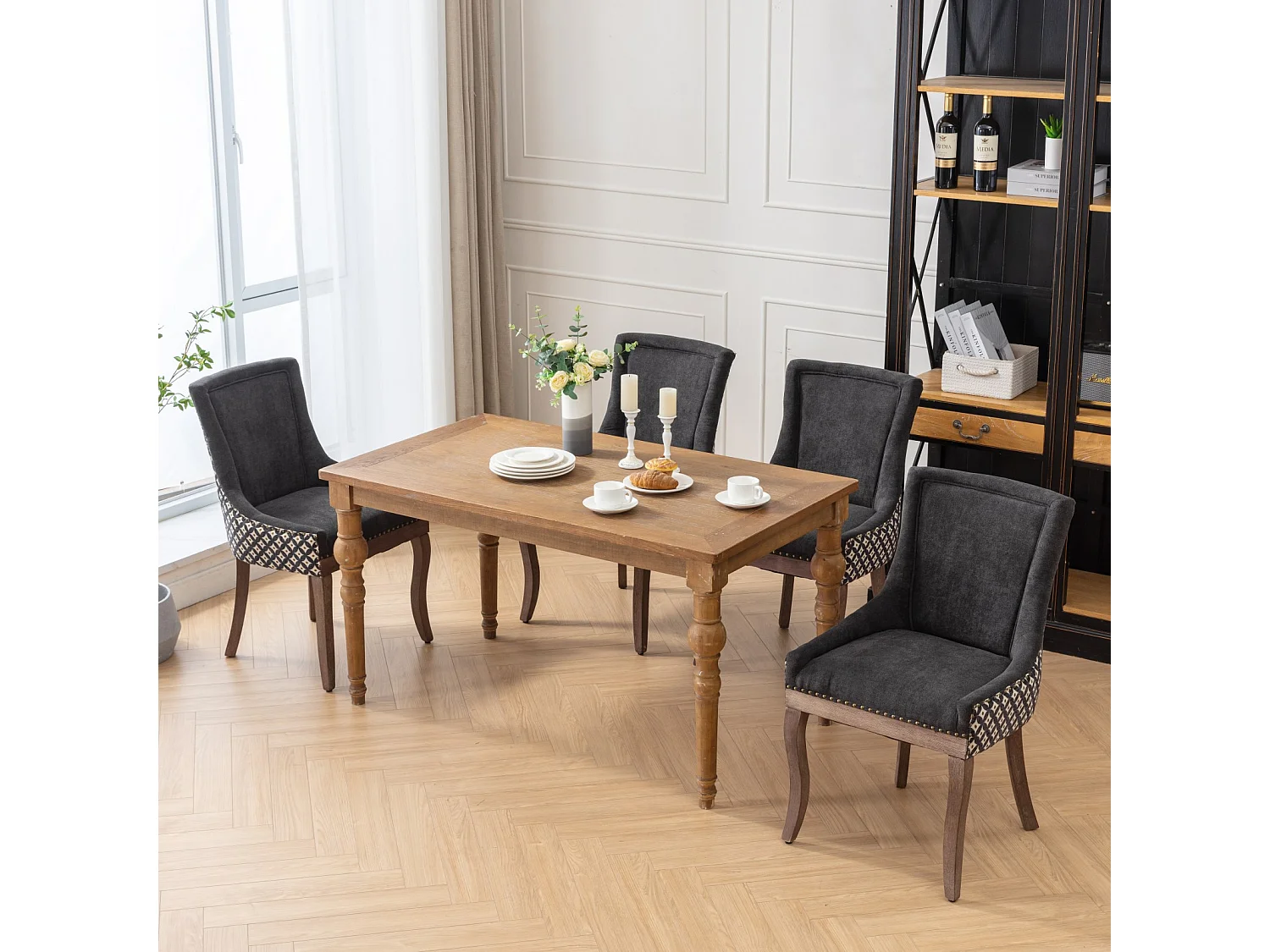 Bewley Set of 4 Dining Chairs Upholstered in Linen with Oak Wood Legs