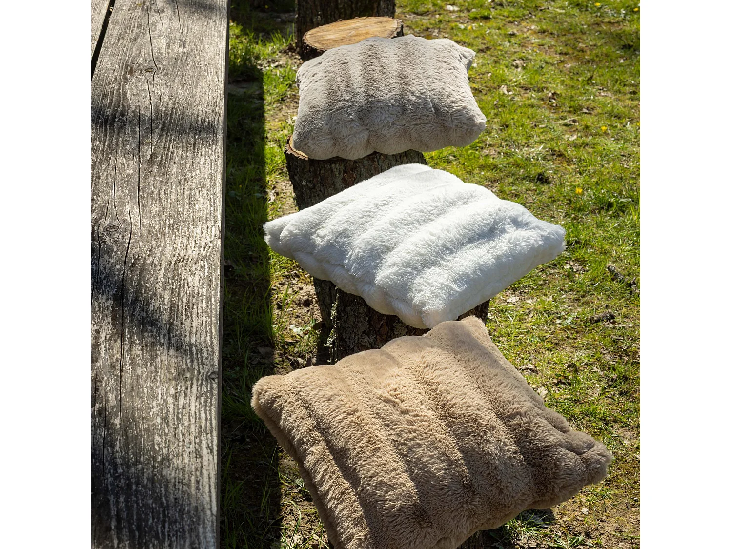 Coussin Astrid neige 45 x 45 cm Vivaraise