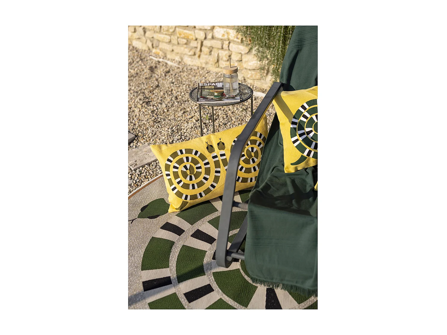 Coussin brodé Yoka mangue 40 x 65 cm Vivaraise