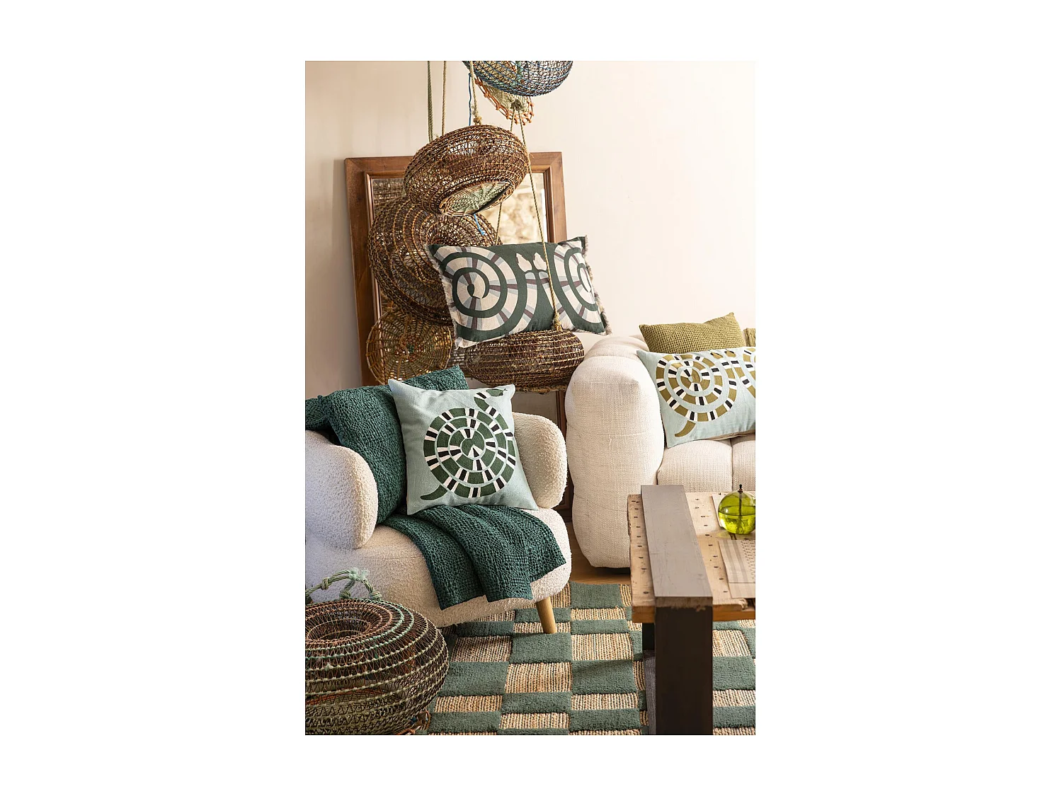 Geborduurd kussen Yoka Hemels 45 x 45 cm