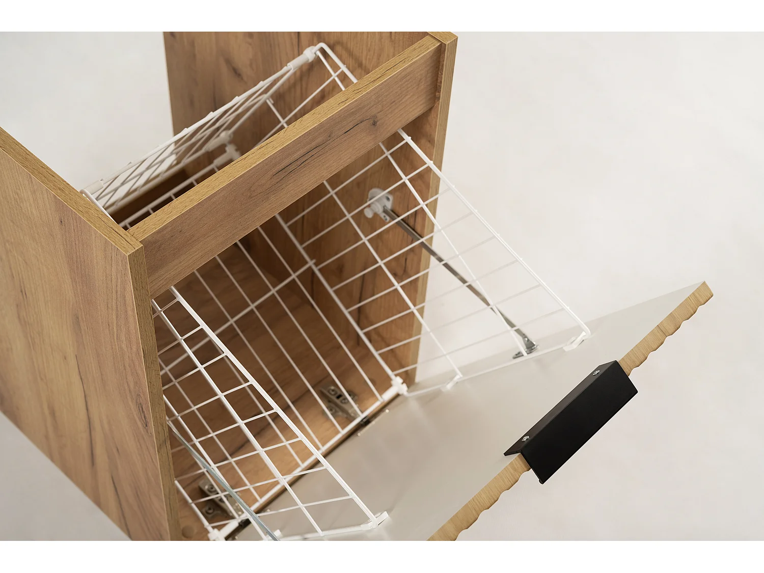 Meuble de salle de bain avec panier à linge, chêne Craft, 40 x 57 x 46 cm, poignées noires