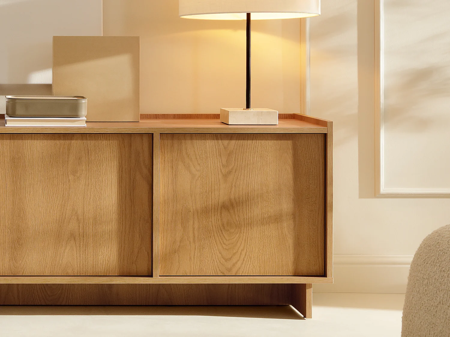 TV Schrank, karamellfarbene Eiche, 147 x 55 x 39 cm