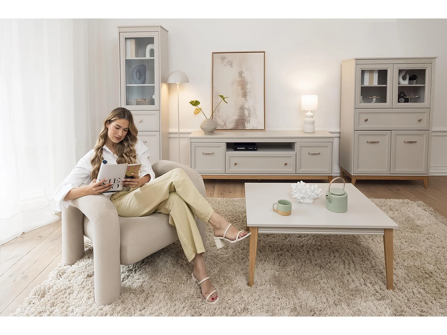 AX LIVING Kleiderschrank Nymphen Cashmere 2 Türen Schublade MDF Eiche Beine