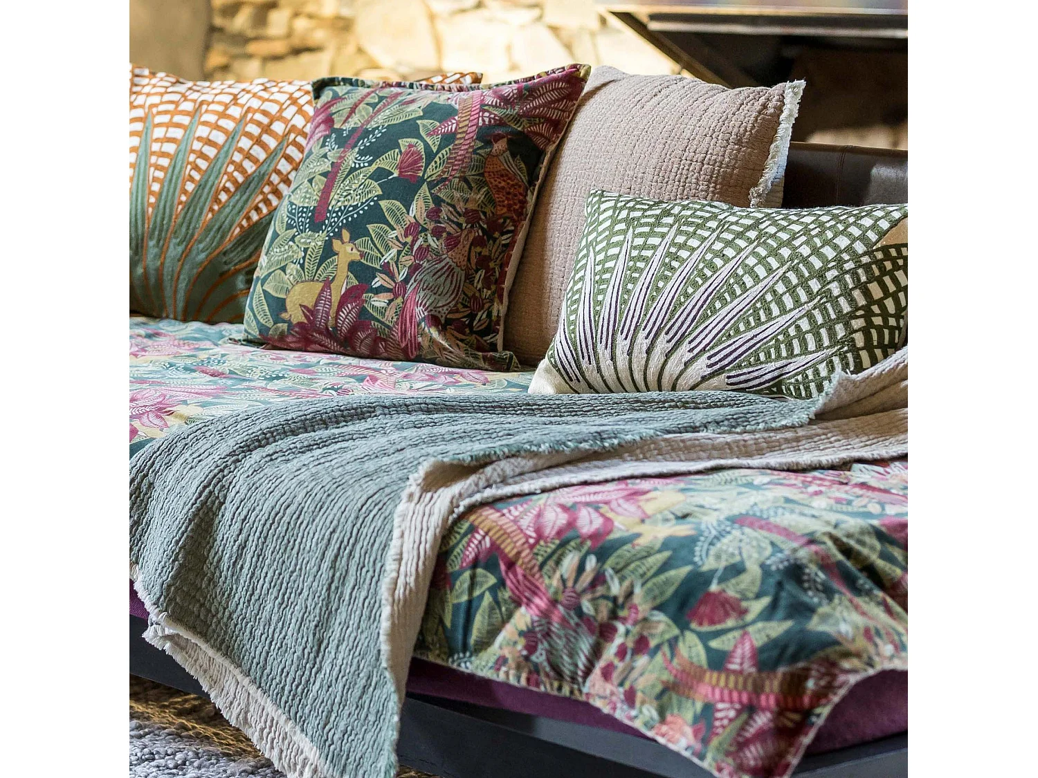 Coussin brodé Ewan lin 30 x 50 cm Vivaraise