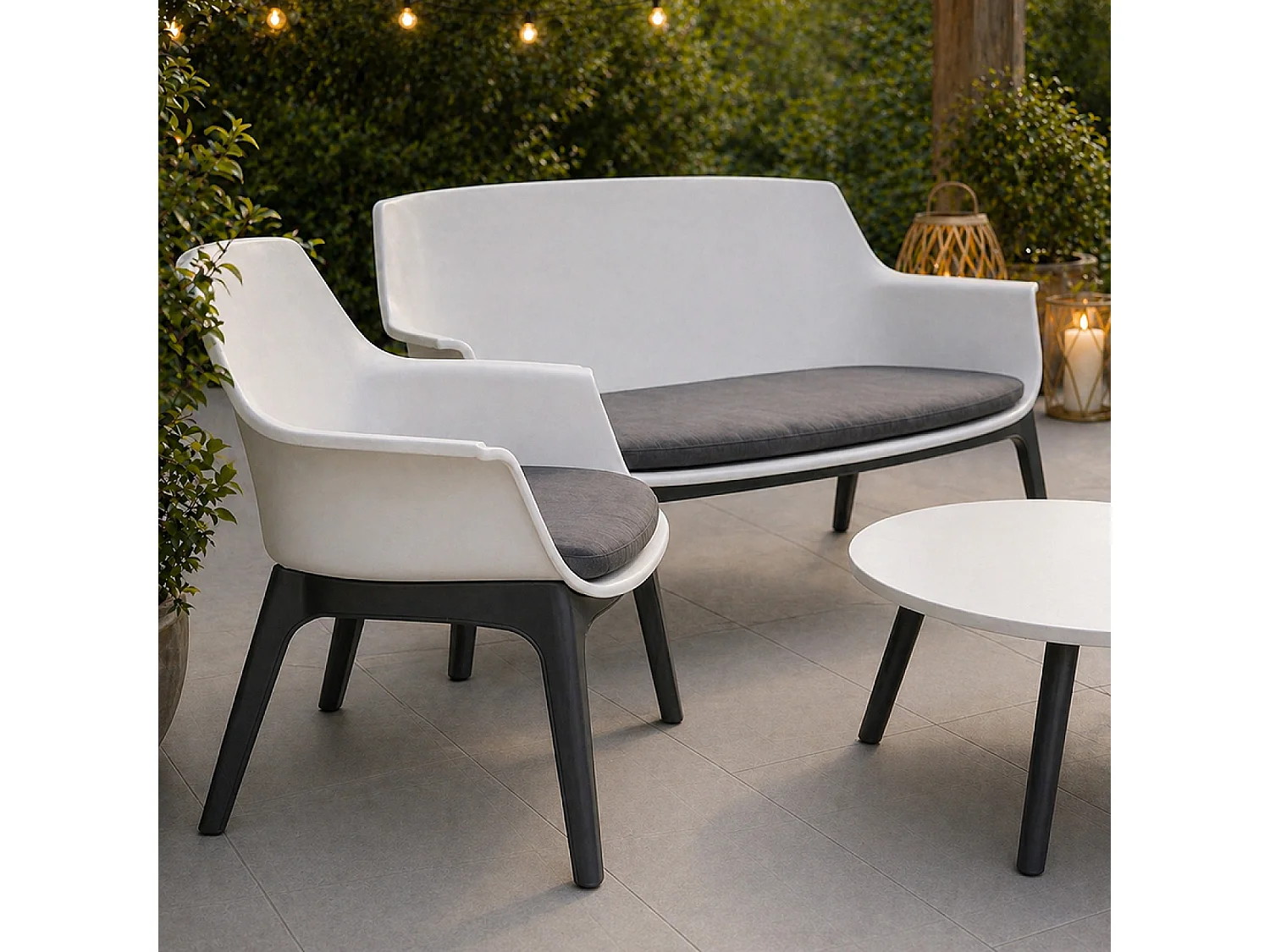 Salon de jardin 4 places blanc avec table basse IZMIR