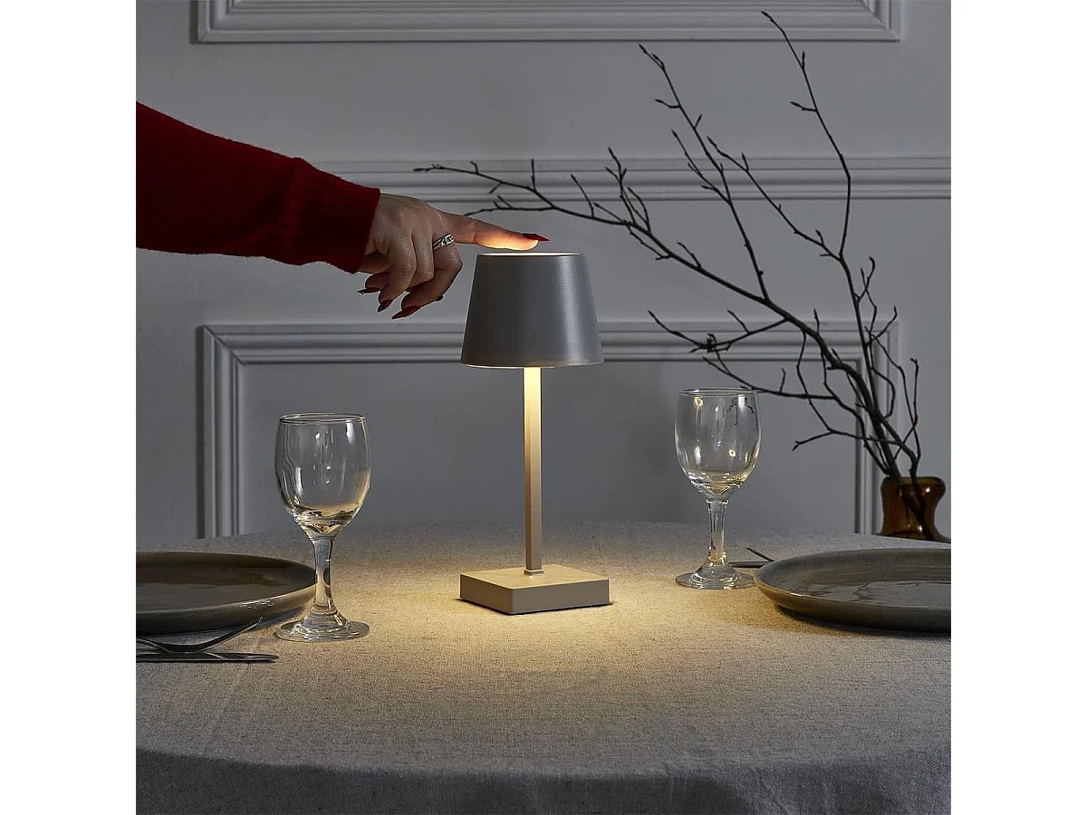 Lampe à poser led tactile taupe rechargeable USB avec 3 intensités de lumière blanche