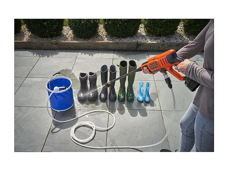 BLACK+DECKER BCPC18B-XJ Nettoyeur haute pression sans fil 18V – 24 bars, 120 L/h
