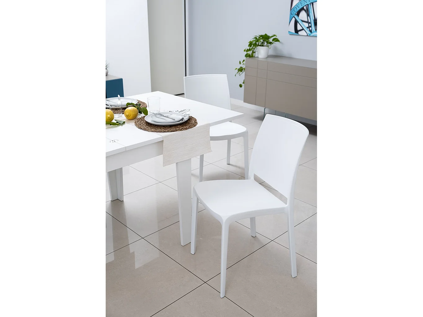 Set di 6 sedie in polipropilene rinforzato con fibra di vetro, impilabili per esterno e giardino, bar e ristorante, cucina, design moderno – Carmen – Bianco