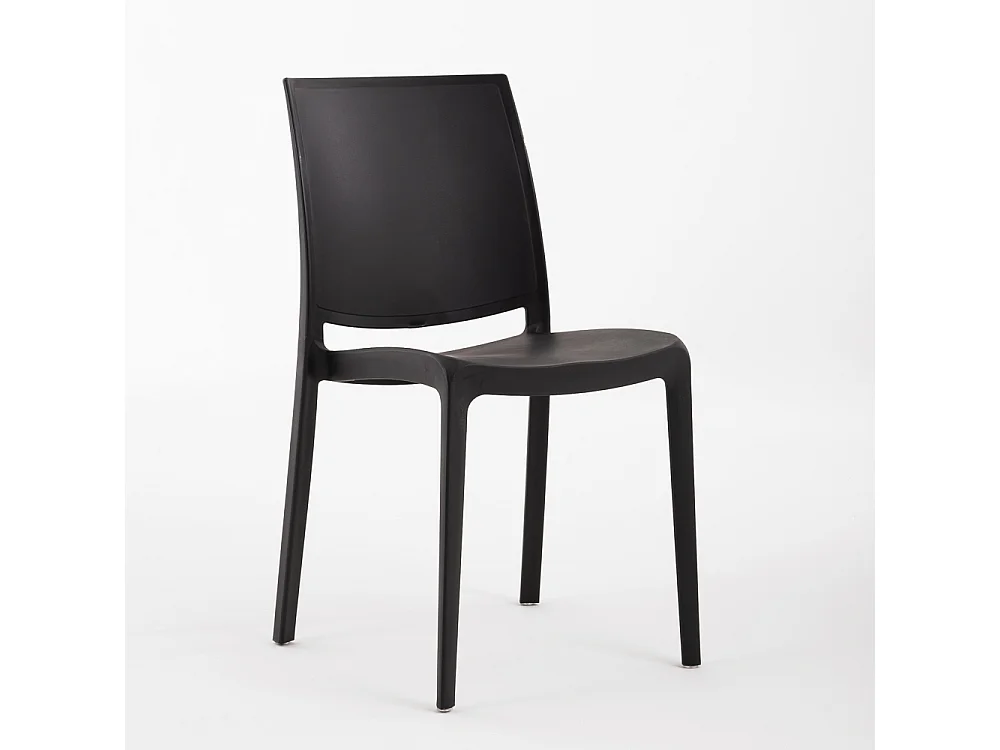 Lot de 4 chaises en polypropylène renforcé avec fibre de verre, empilables pour extérieur et jardin, bar et restaurant, cuisine, design moderne - Carmen - Noir