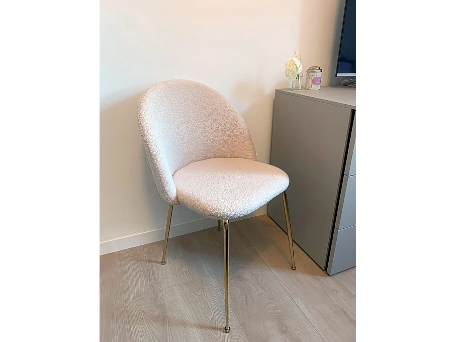 Set di 2 sedie da interno in tessuto teddy, gambe in metallo, imbottite per cucina, sala da pranzo, bar o ristorante – Sara Teddy – Ecrù/Oro