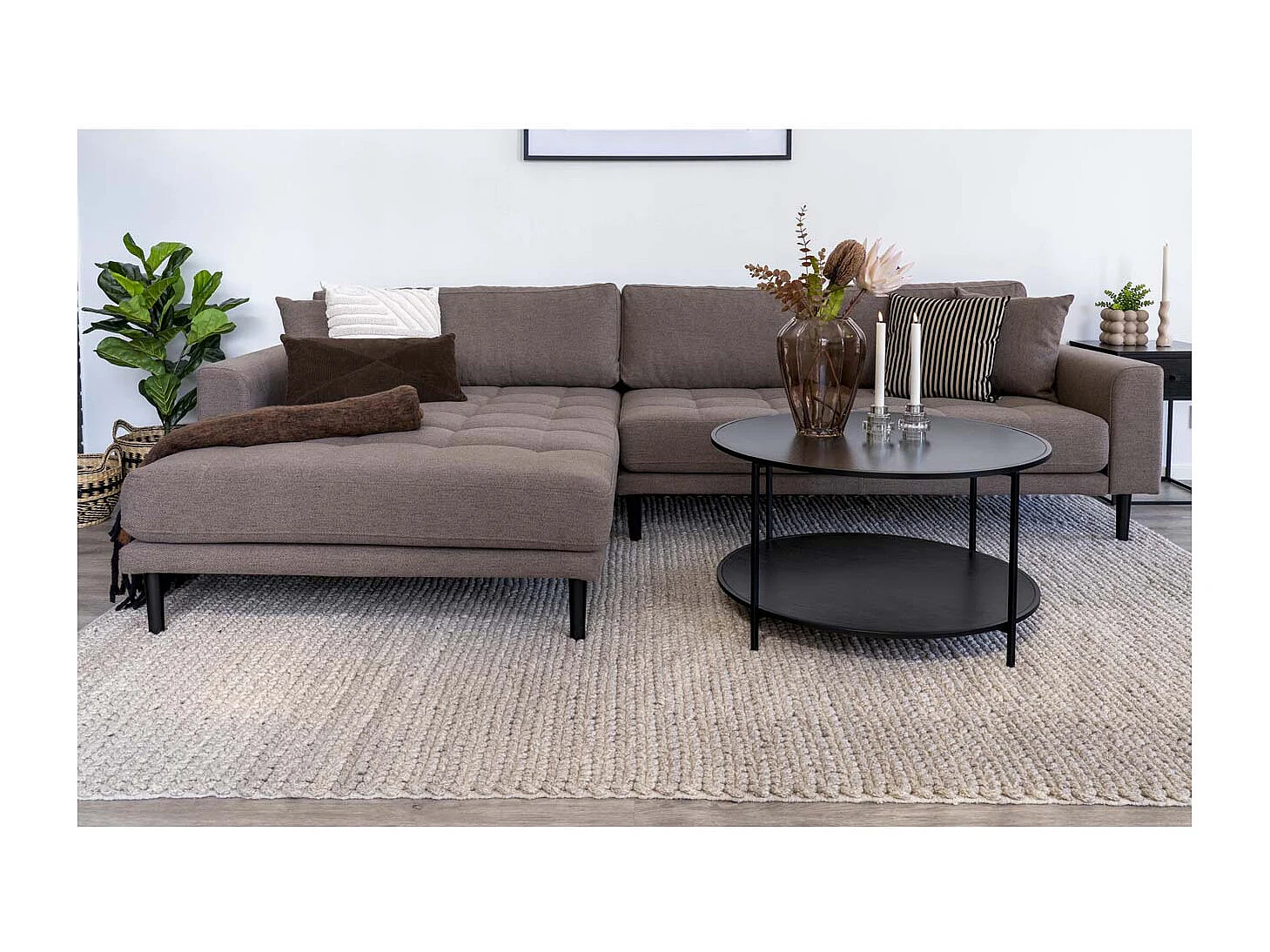 Lido Sofa , Loungesofa links gewendet mit 4 Kissen braun.