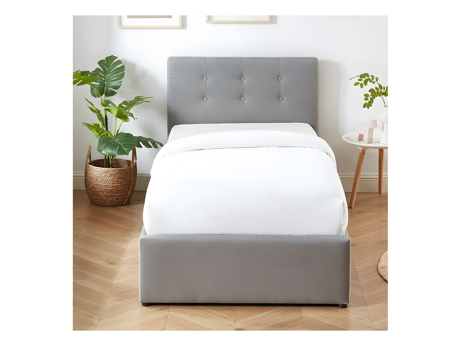 Lit coffre enfant 90x190 en tissu gris clair avec tête de lit, sommier à lattes et rangement - Tina