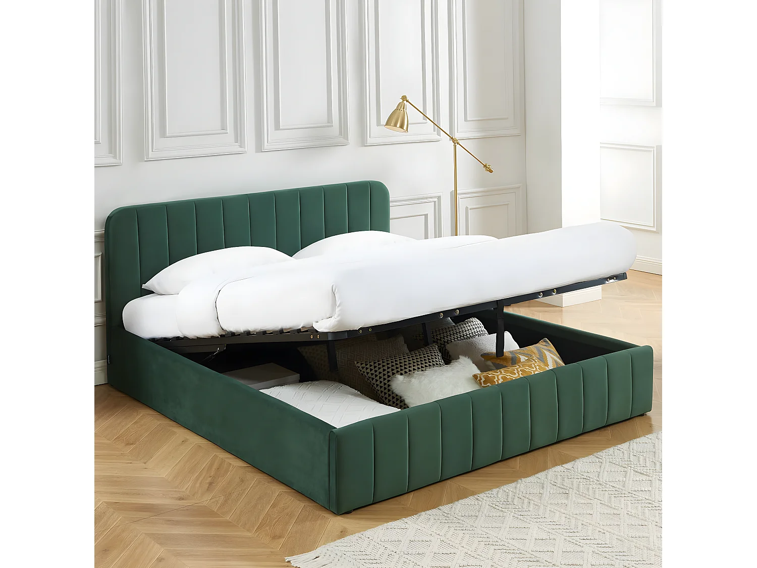 Lit coffre 180x200 cm en velours vert avec tête de lit + sommier relevable à lattes - Ava