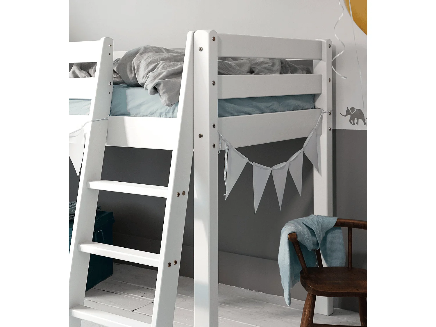 Noa & Nani Ontario Cabin Bed Midsleeper Shorty in White