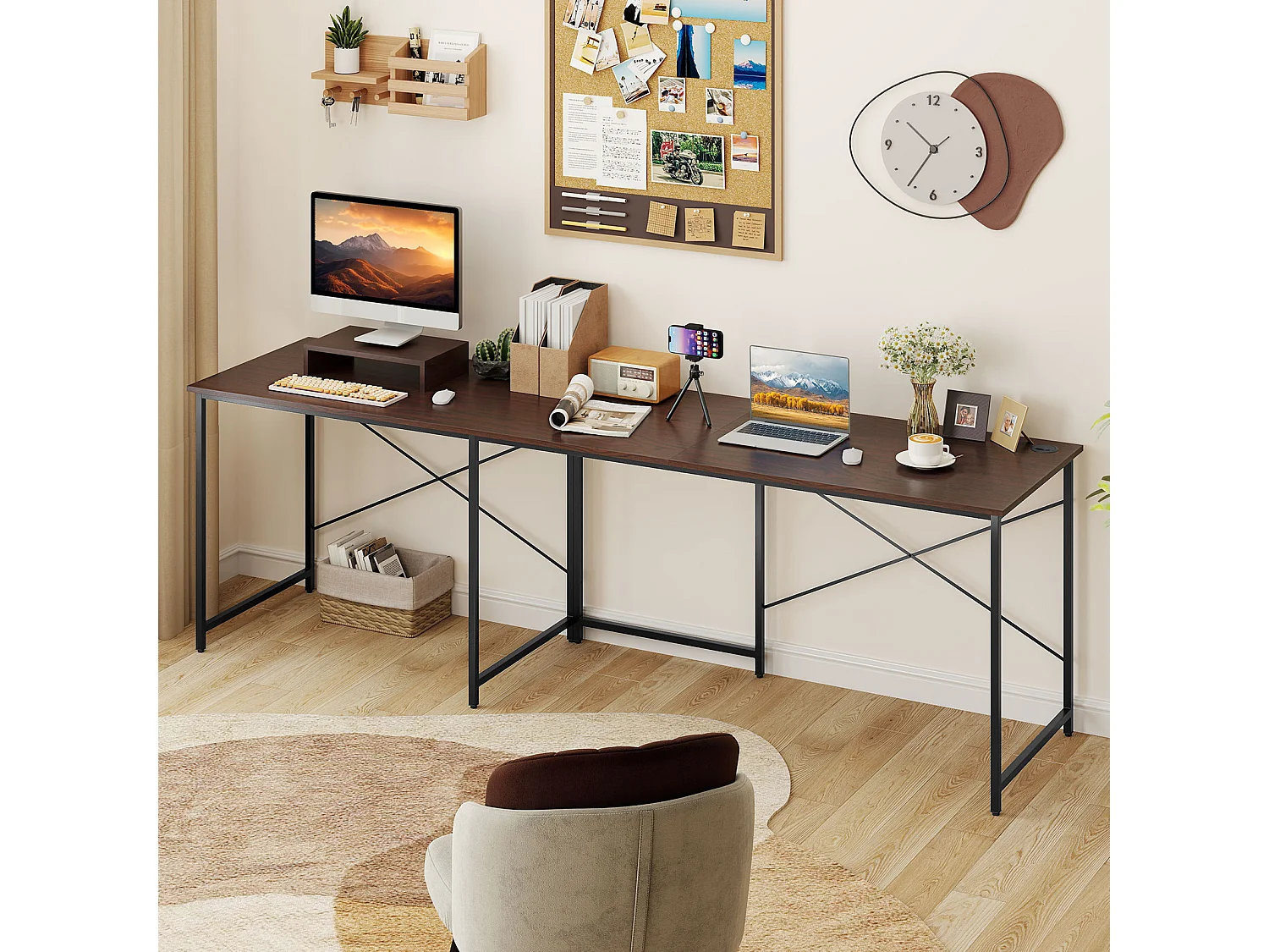 Bureau en Forme de L Réversible de 150 cm avec Prise Intégrée Support Amovible pour Hôte/Écran Trous de Gestion des Câbles Café