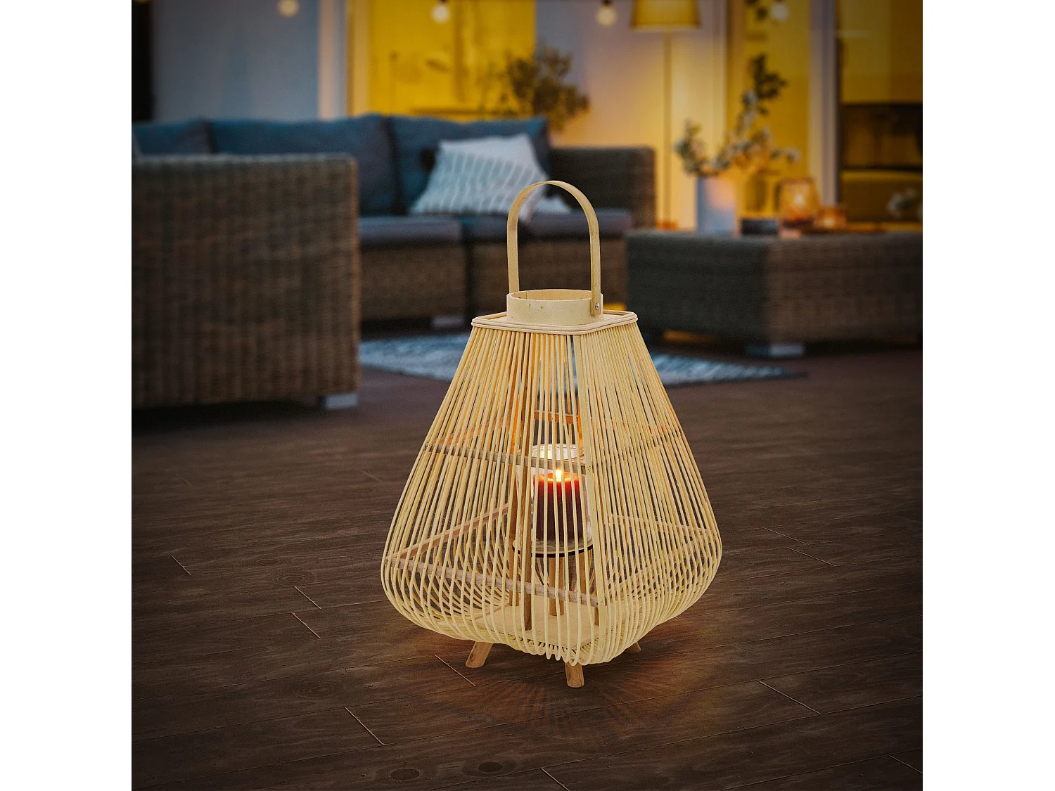 Lanterne en bambou 63.5 cm naturel avec poignée et insert en verre style bohème pour jardin salon porte-bougie tressé décoratif extérieur ou intérieur